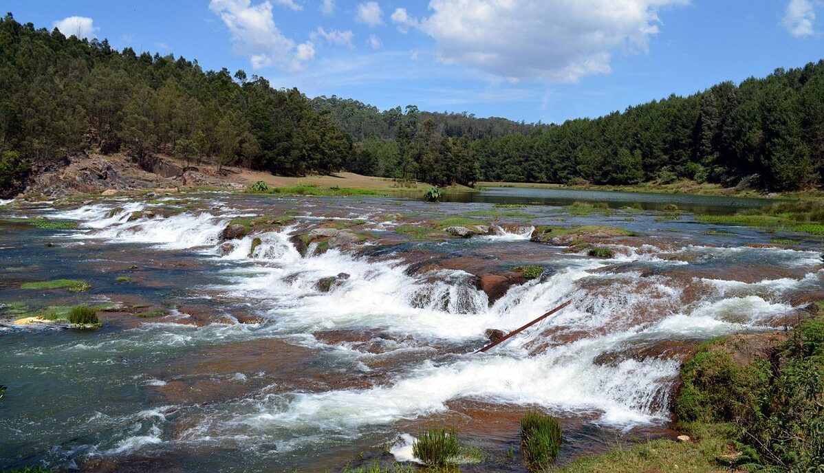 pykara-falls-water-flow